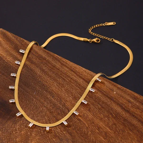Kiara Baguette Herringbone Necklace | Stainless Steel | 18K Gold Plated | Anti Tarnish