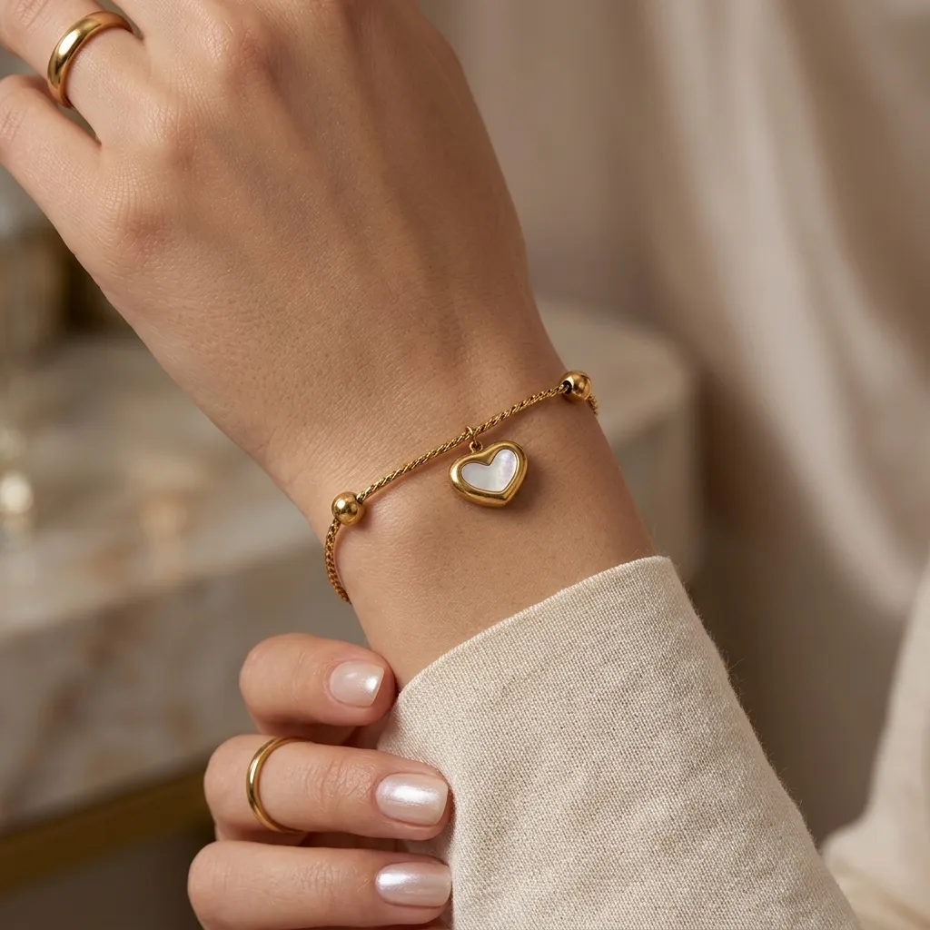 Petite Heart Charm Bracelet | Stainless Steel | 18K Gold Plated | Anti Tarnish