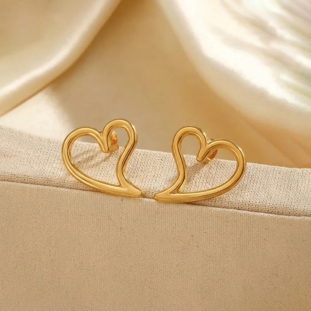 Vivienne Open Heart Stud Earrings | Stainless Steel | 18K Gold Plated | Anti Tarnish