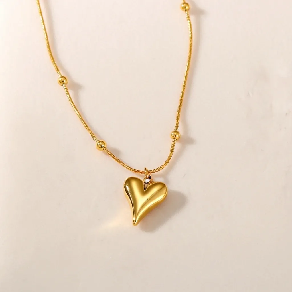 Chloe Heart Necklace | Stainless Steel | 18K Gold Plated | Anti Tarnish